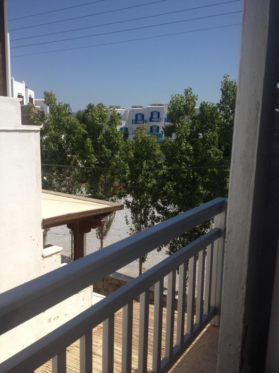 Depis Suites Naxos City Quarto foto
